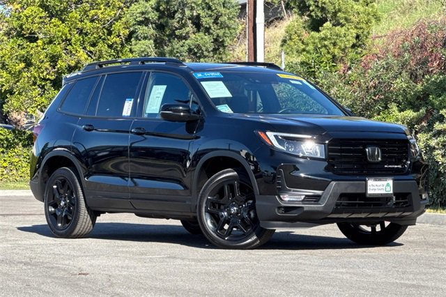 Certified 2024 Honda Passport Black Edition image 2