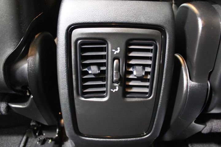 Used 2024 Dodge Durango SXT image 25