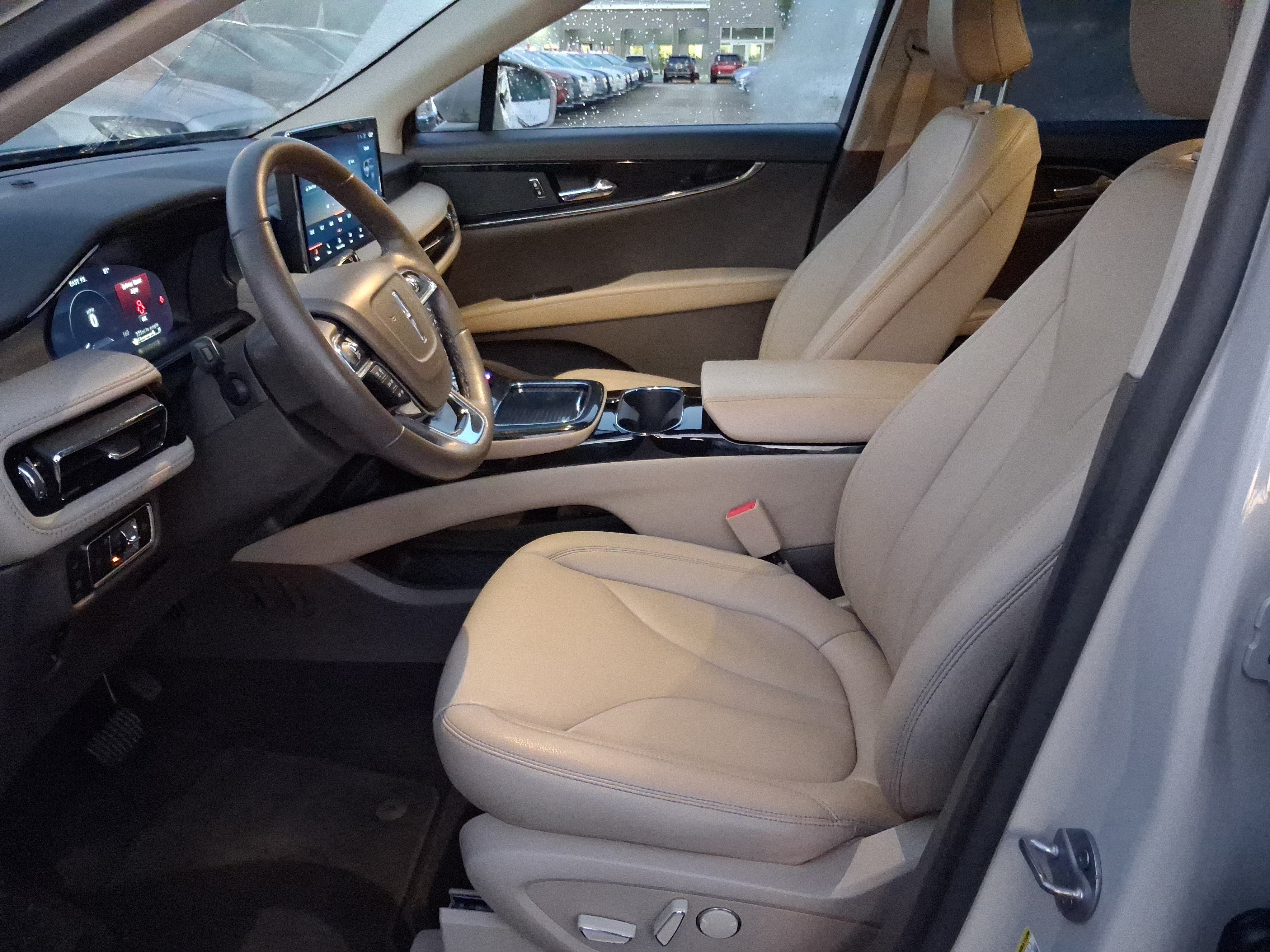 Certified 2023 Lincoln Nautilus FWD image 11