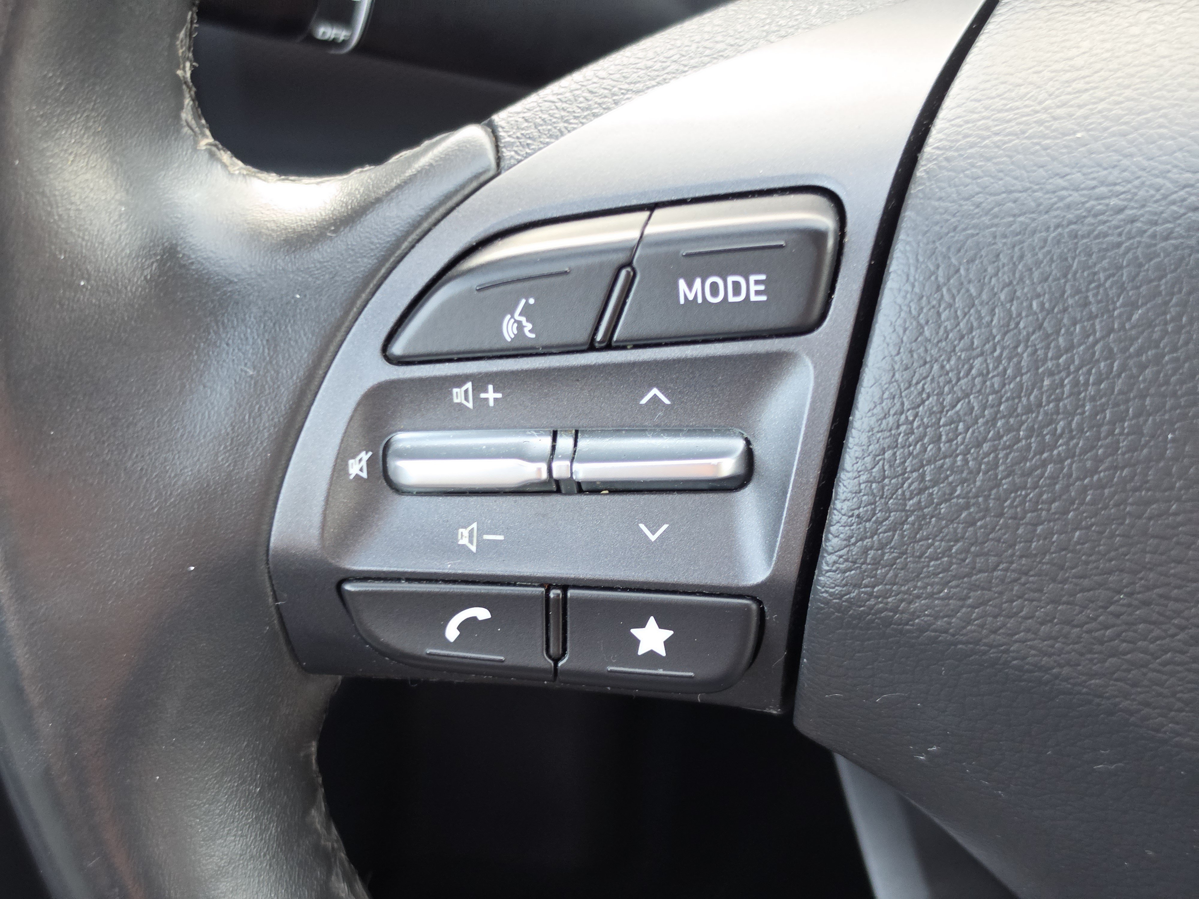 Used 2022 Hyundai Kona SEL w/ Convenience Package FWD image 13