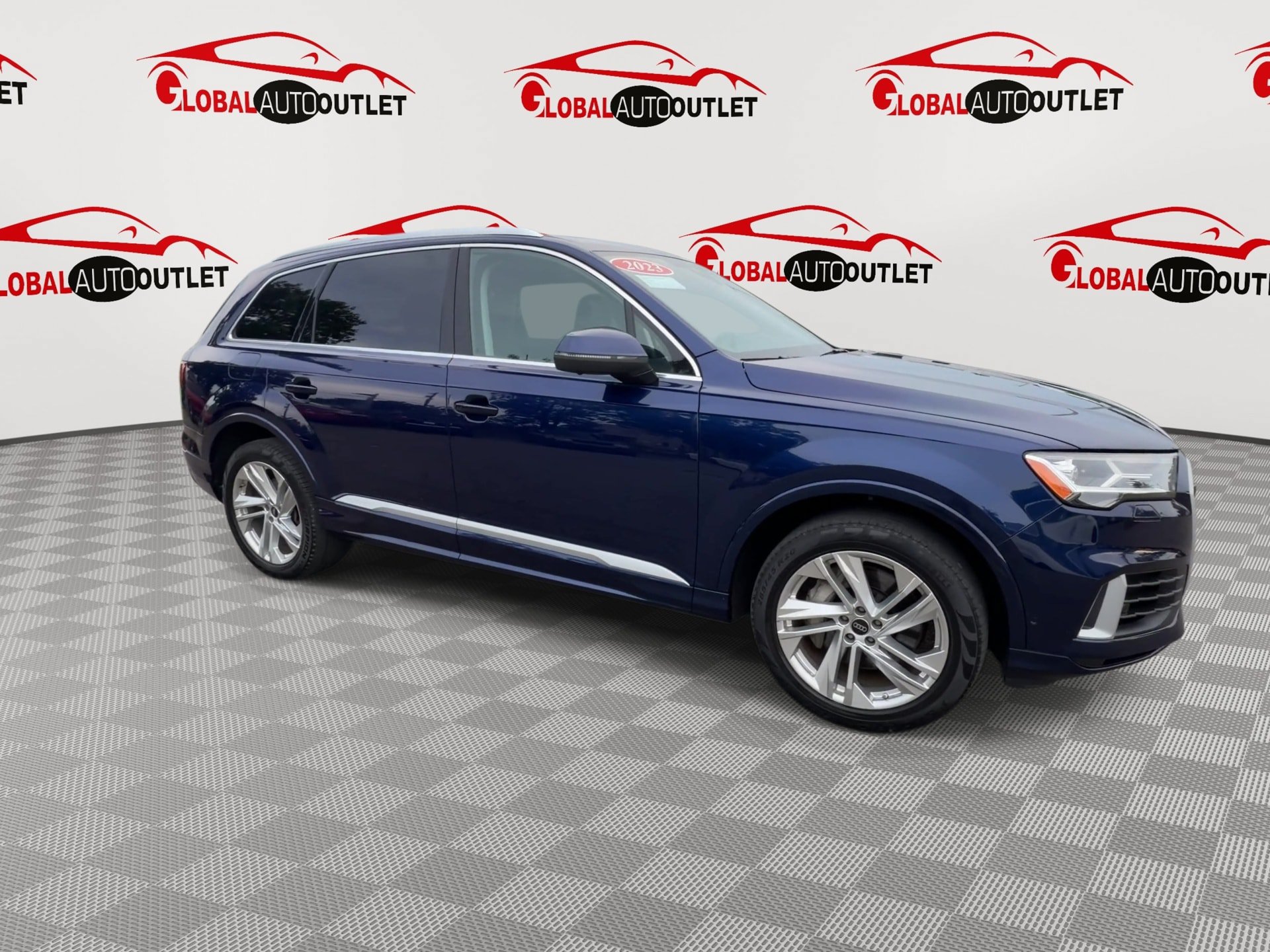 Used 2023 Audi Q7 3.0T Premium Plus w/ Premium Plus Package AWD/4WD image 9