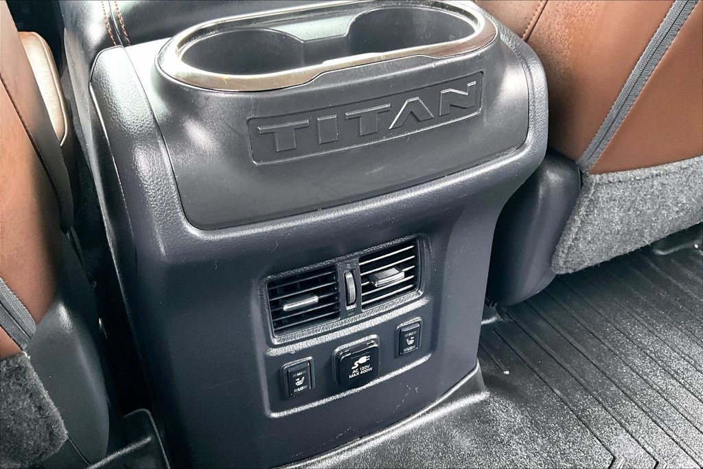 Used 2018 Nissan Titan Platinum Reserve AWD/4WD image 11