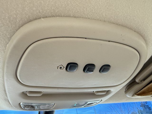 Used 2005 Buick Le Sabre Limited w/ Celebration Edition Package image 38