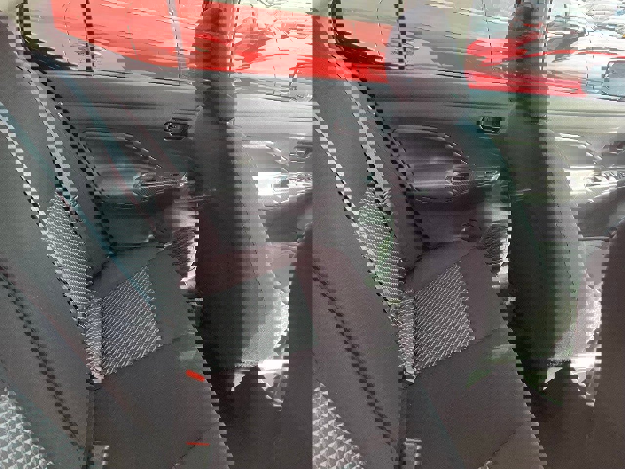 Used 2024 Nissan Versa S w/ S Plus Package image 7