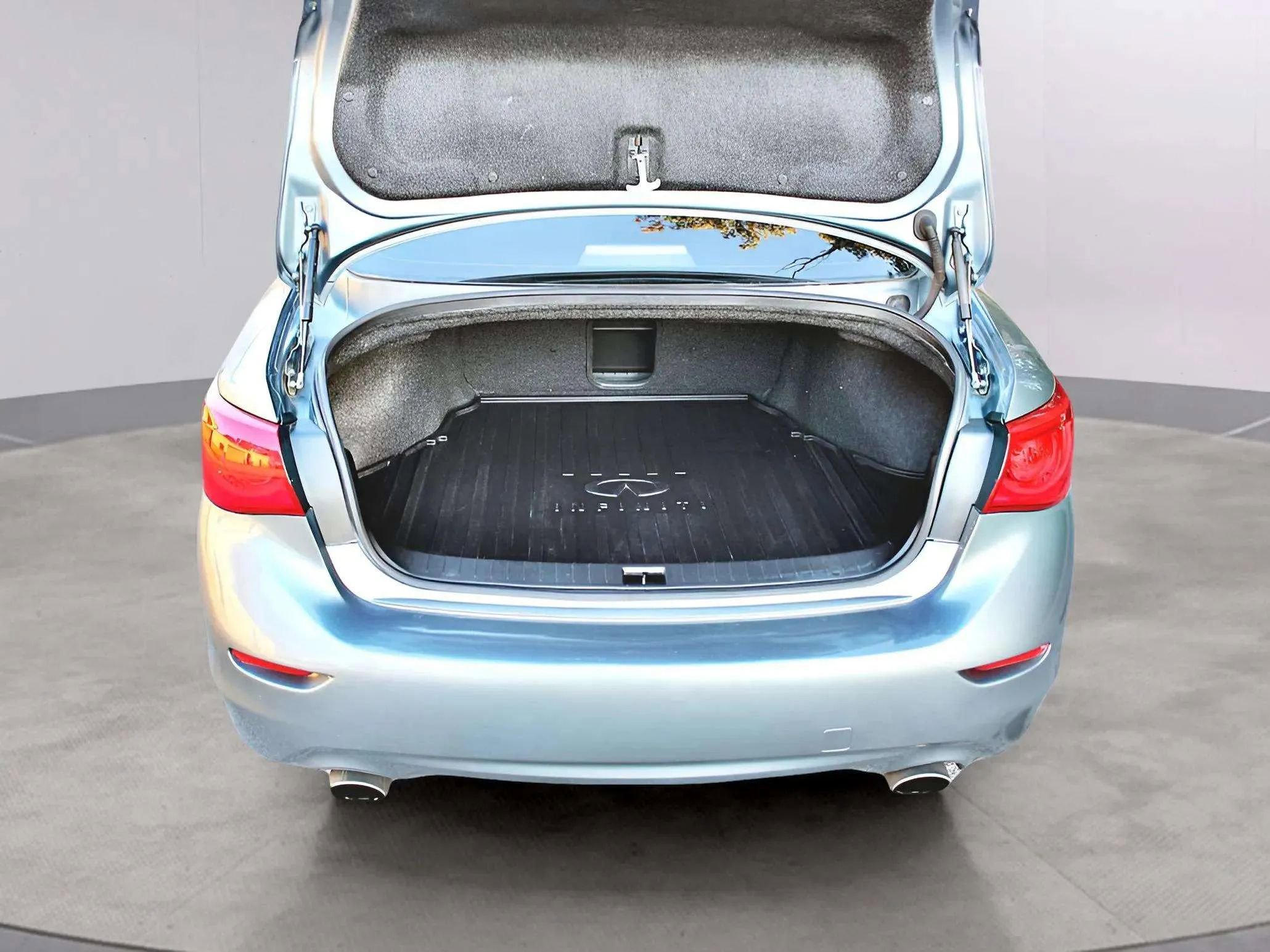 Used 2014 INFINITI Q50 Premium w/ Navigation Package RWD image 27