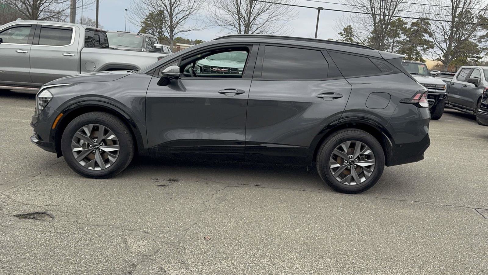 Used 2025 Kia Sportage SX Prestige image 3