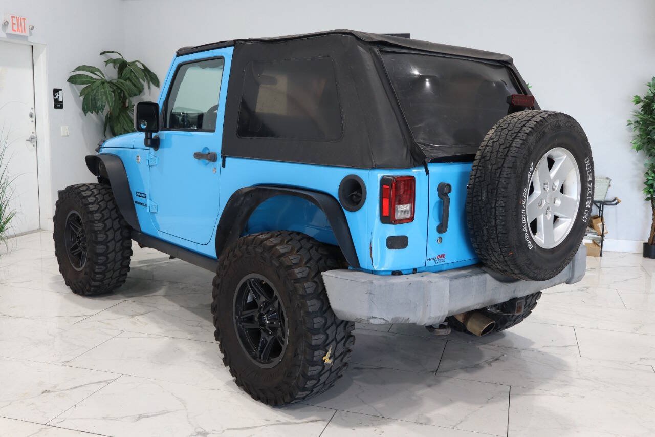 Used 2017 Jeep Wrangler Sport AWD/4WD image 6