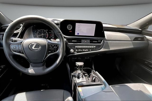 Used 2024 Lexus ES 350 w/ Premium Package FWD image 9
