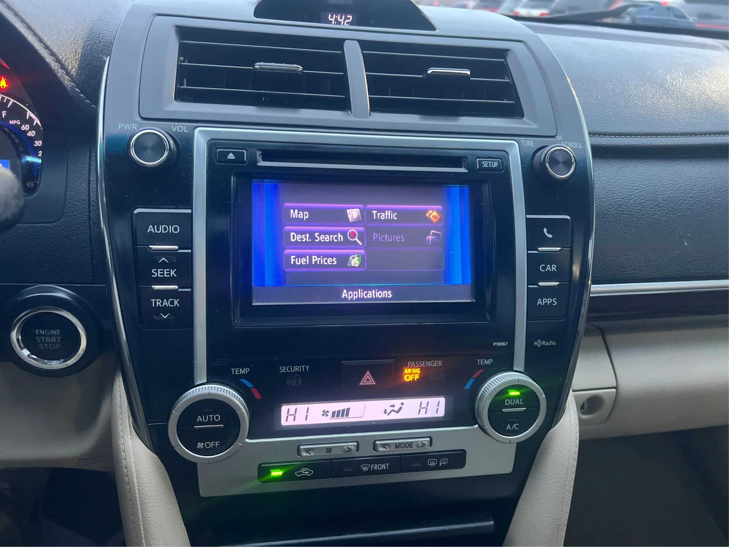 Used 2012 Toyota Camry XLE image 16