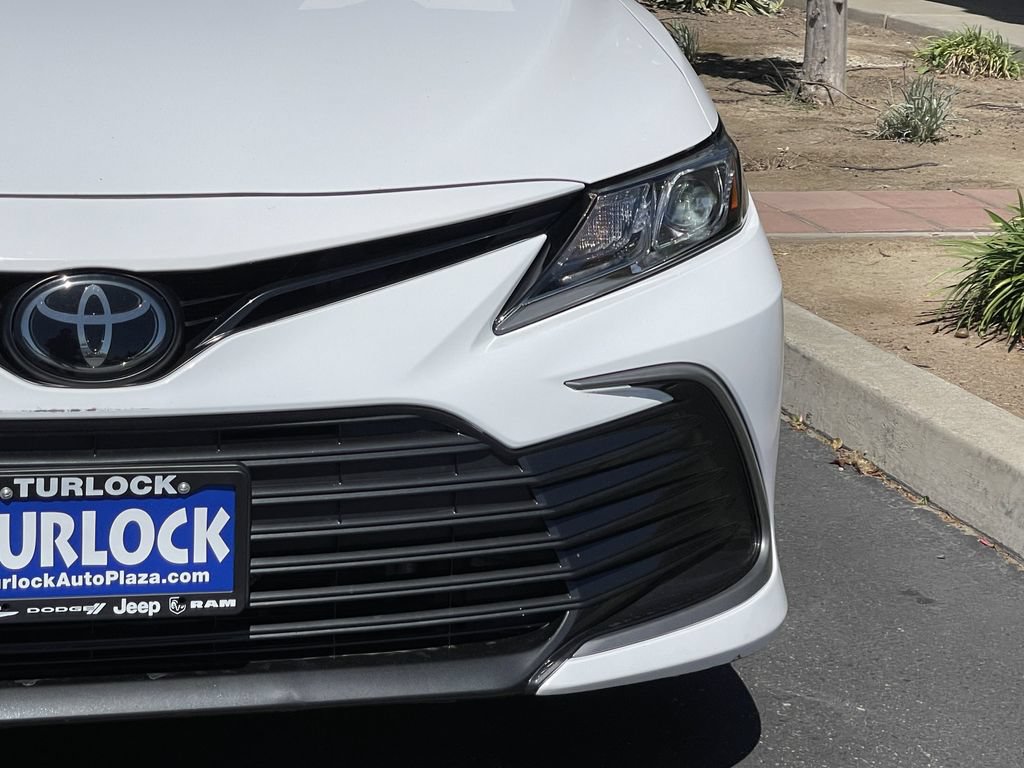 Used 2024 Toyota Camry LE FWD image 2
