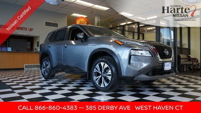 Used 2023 Nissan Rogue SV image 2