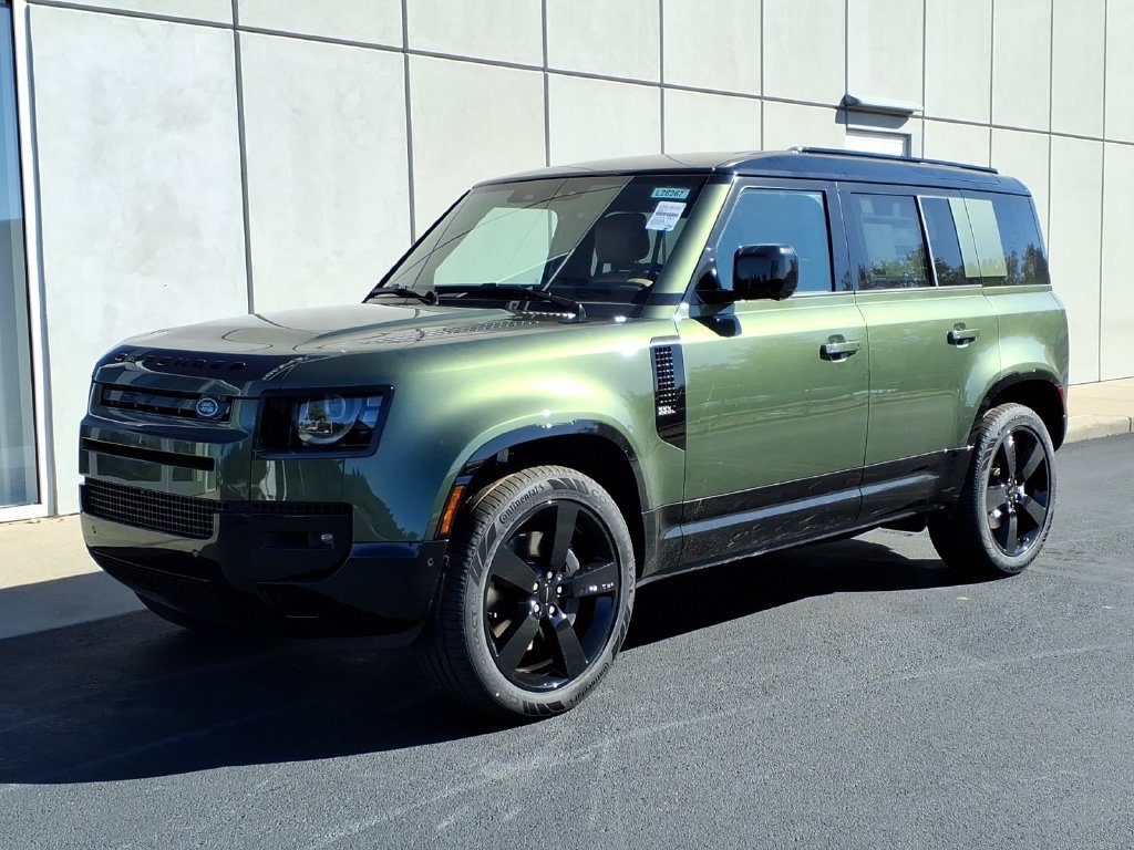 New 2026 Land Rover Defender 110 X-Dynamic SE AWD/4WD image 1