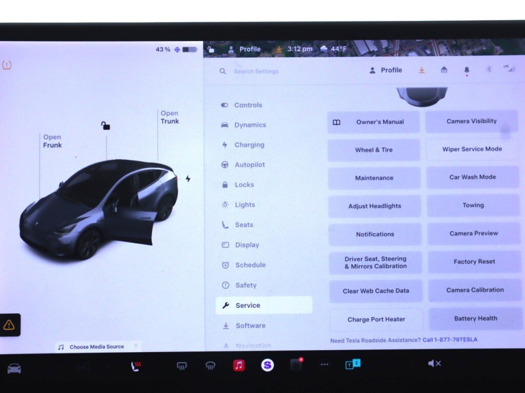 Used 2020 Tesla Model Y Long Range image 23