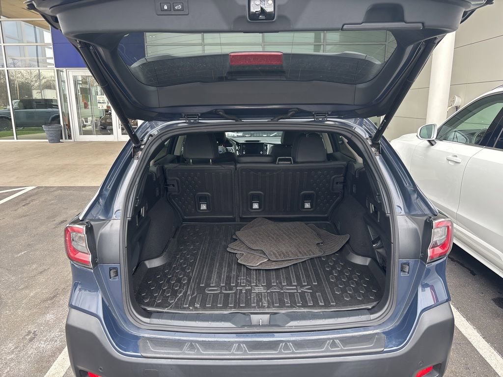 Used 2023 Subaru Outback Touring XT image 7