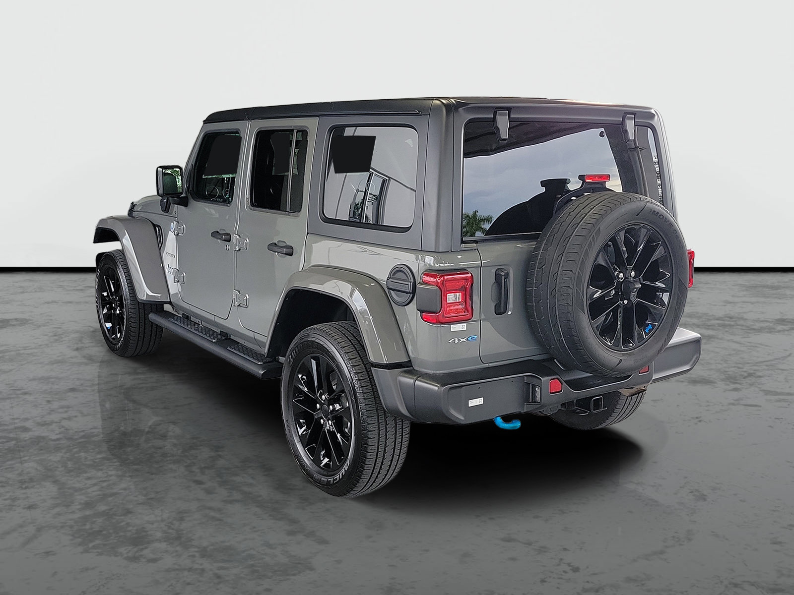 Certified 2023 Jeep Wrangler Unlimited Sahara w/ Cold Weather Group AWD/4WD image 3