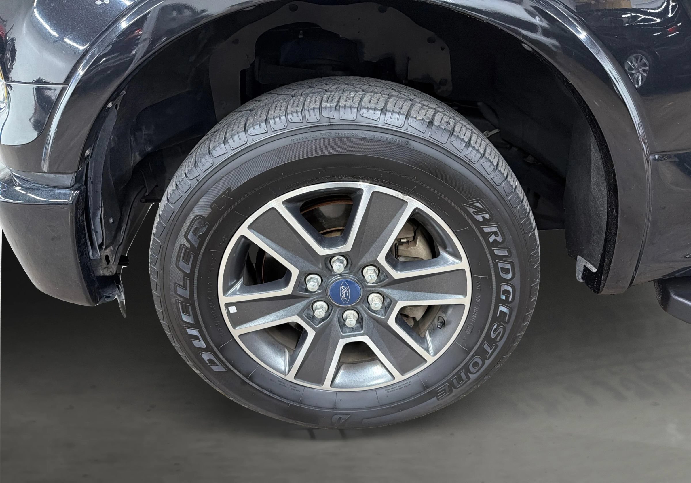 Used 2015 Ford F150 Lariat RWD image 50