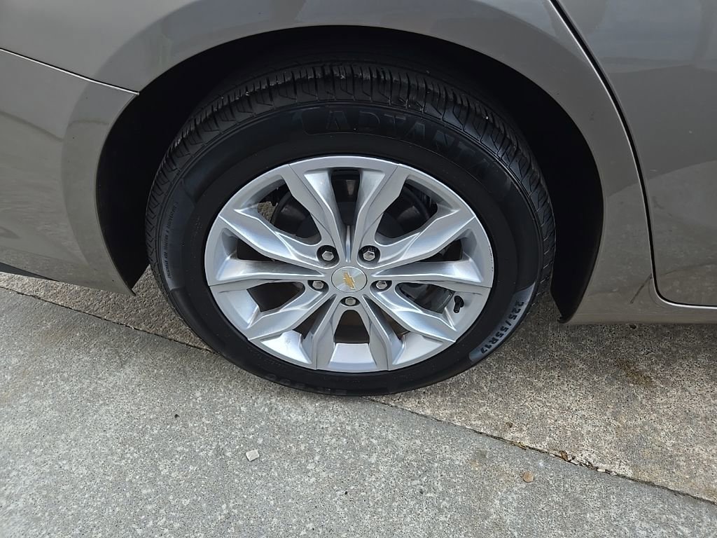 Used 2024 Chevrolet Malibu LT FWD image 22