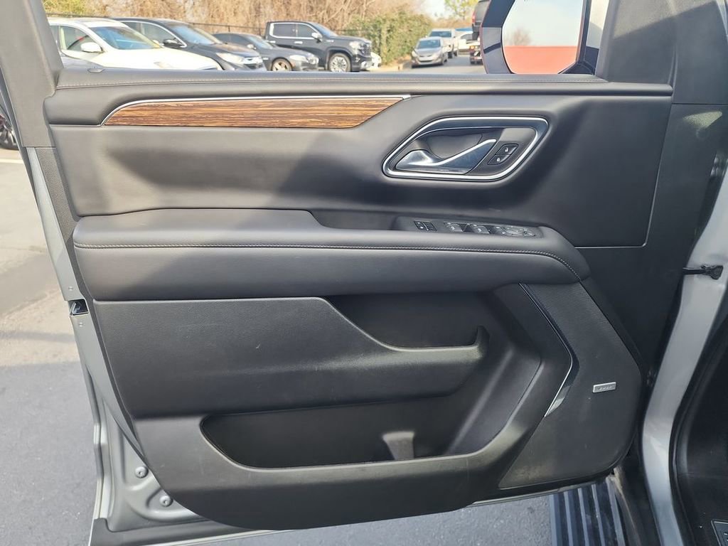 Certified 2023 Chevrolet Suburban High Country image 22