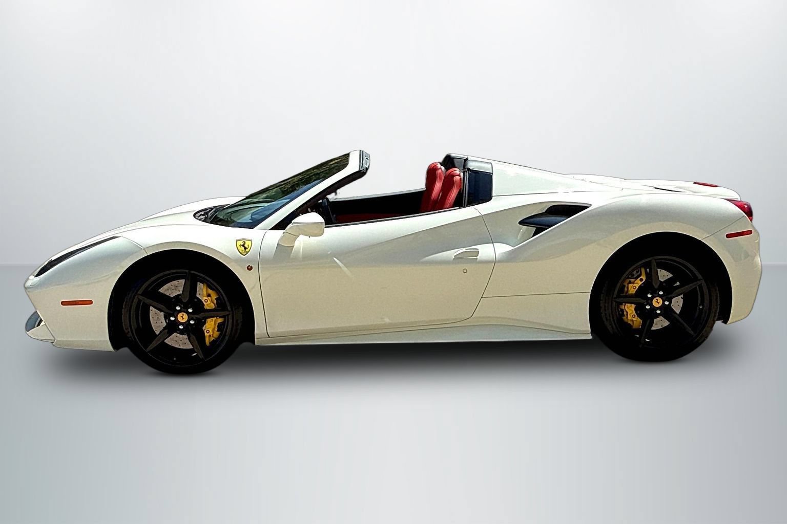 Used 2019 Ferrari 488 Spider RWD image 8