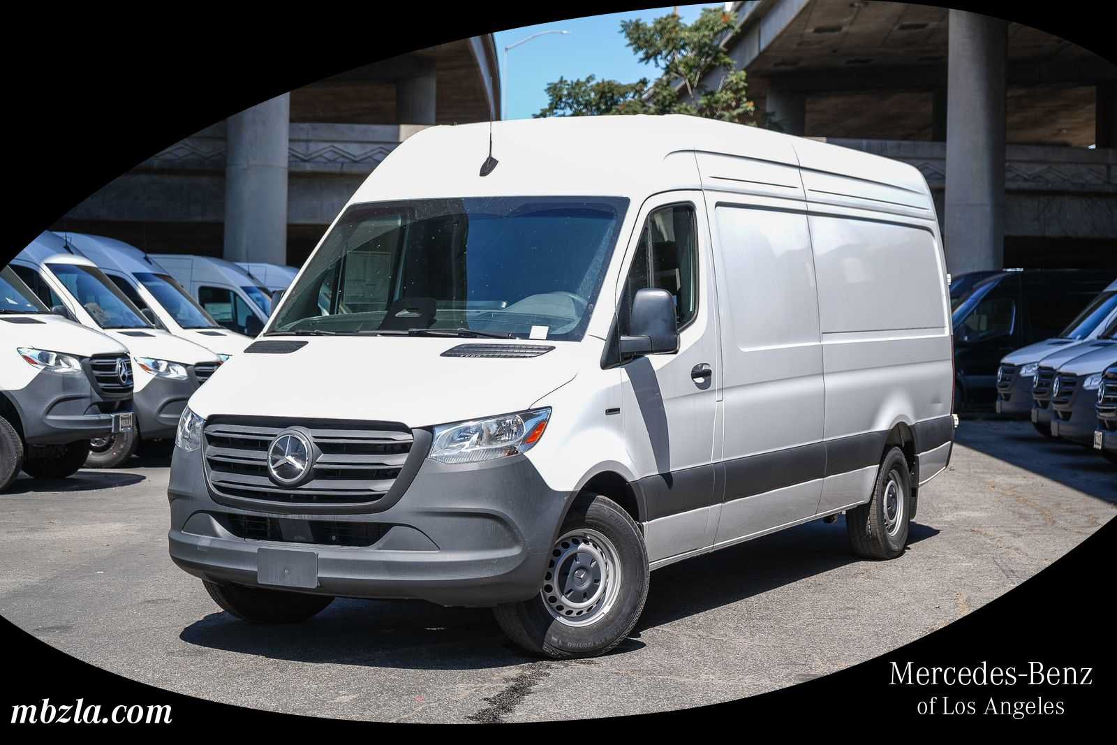 New 2025 Mercedes-Benz eSprinter 170 Cargo
