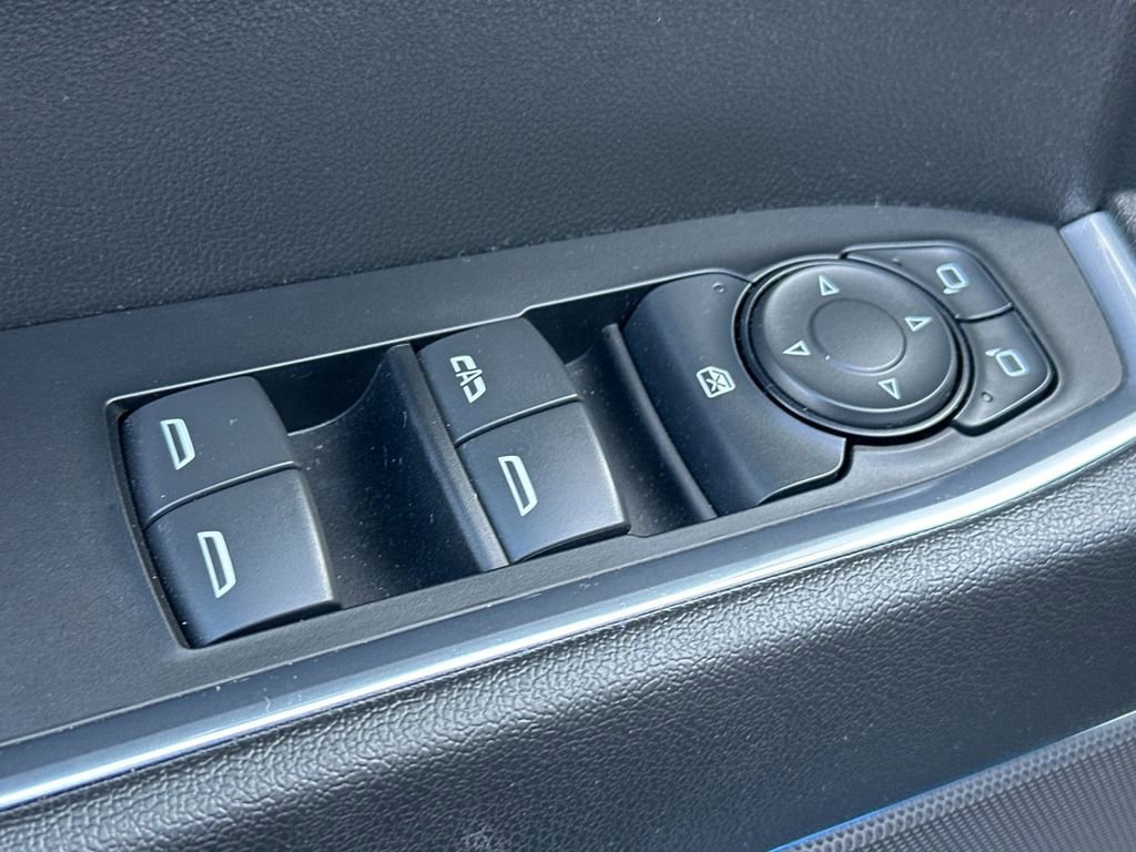 Used 2024 GMC Sierra 1500 Elevation image 11