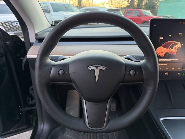 Used 2021 Tesla Model Y Long Range AWD/4WD image 16