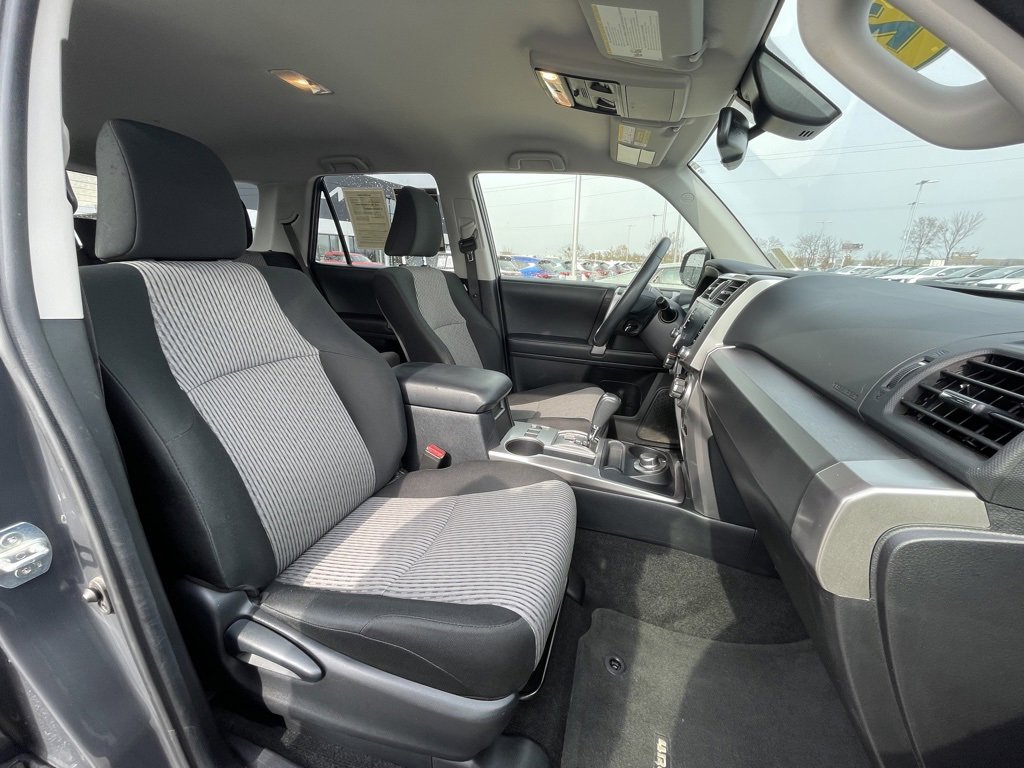 Used 2024 Toyota 4Runner SR5 image 27