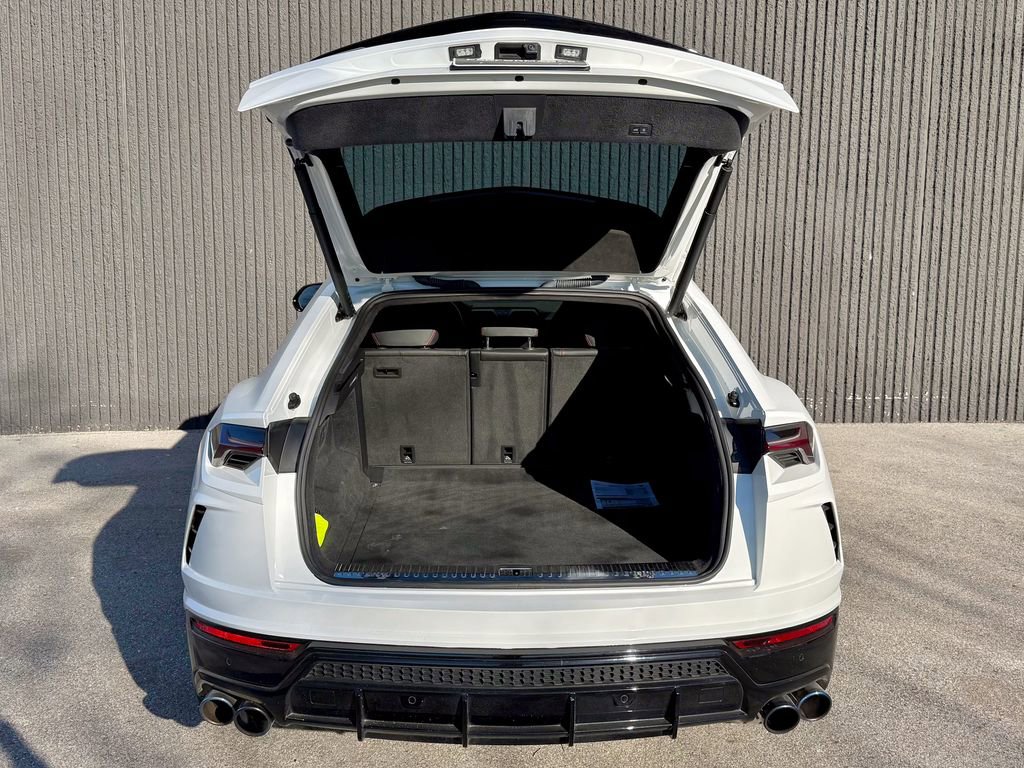 Used 2021 Lamborghini Urus image 17