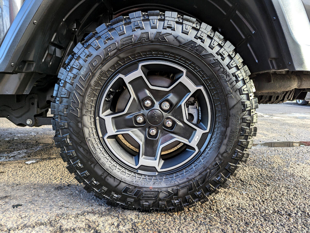 Used 2022 Jeep Gladiator Mojave w/ Cold Weather Group image 47