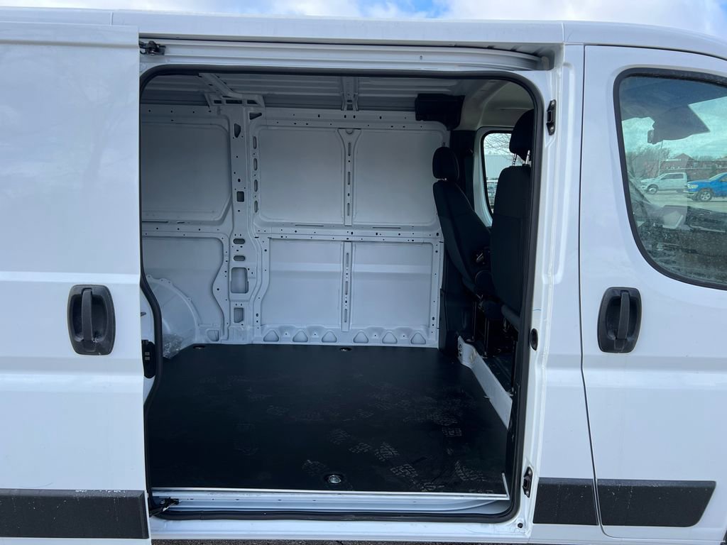 New 2026 RAM ProMaster 1500 w/ Convenience Group FWD image 18