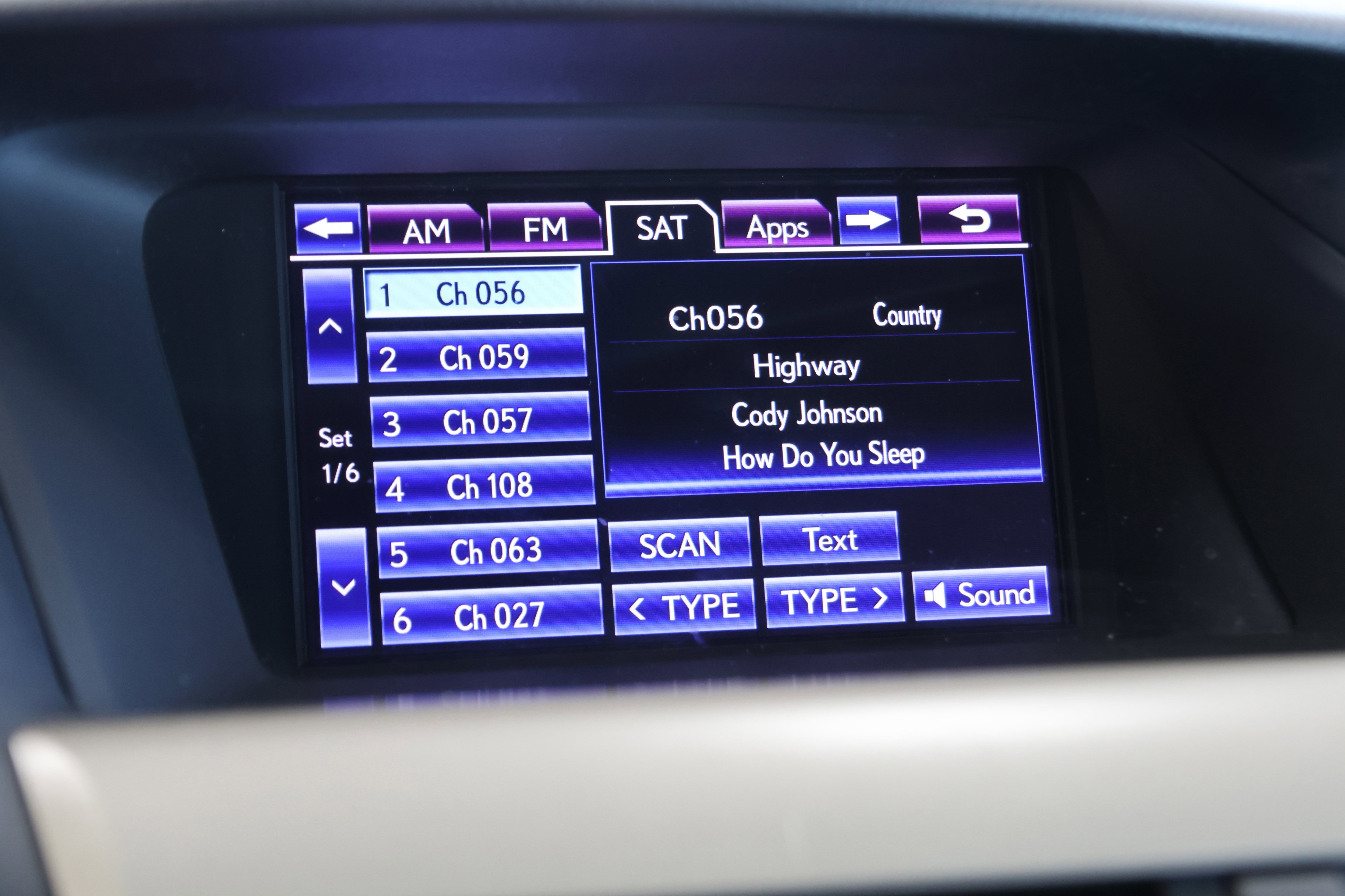 Used 2013 Lexus RX 350 w/ Navigation Pkg image 24