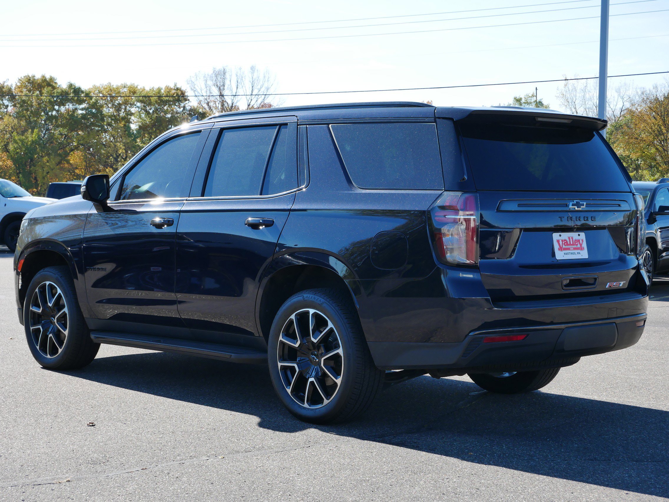 Used 2021 Chevrolet Tahoe RST w/ Luxury Package image 5