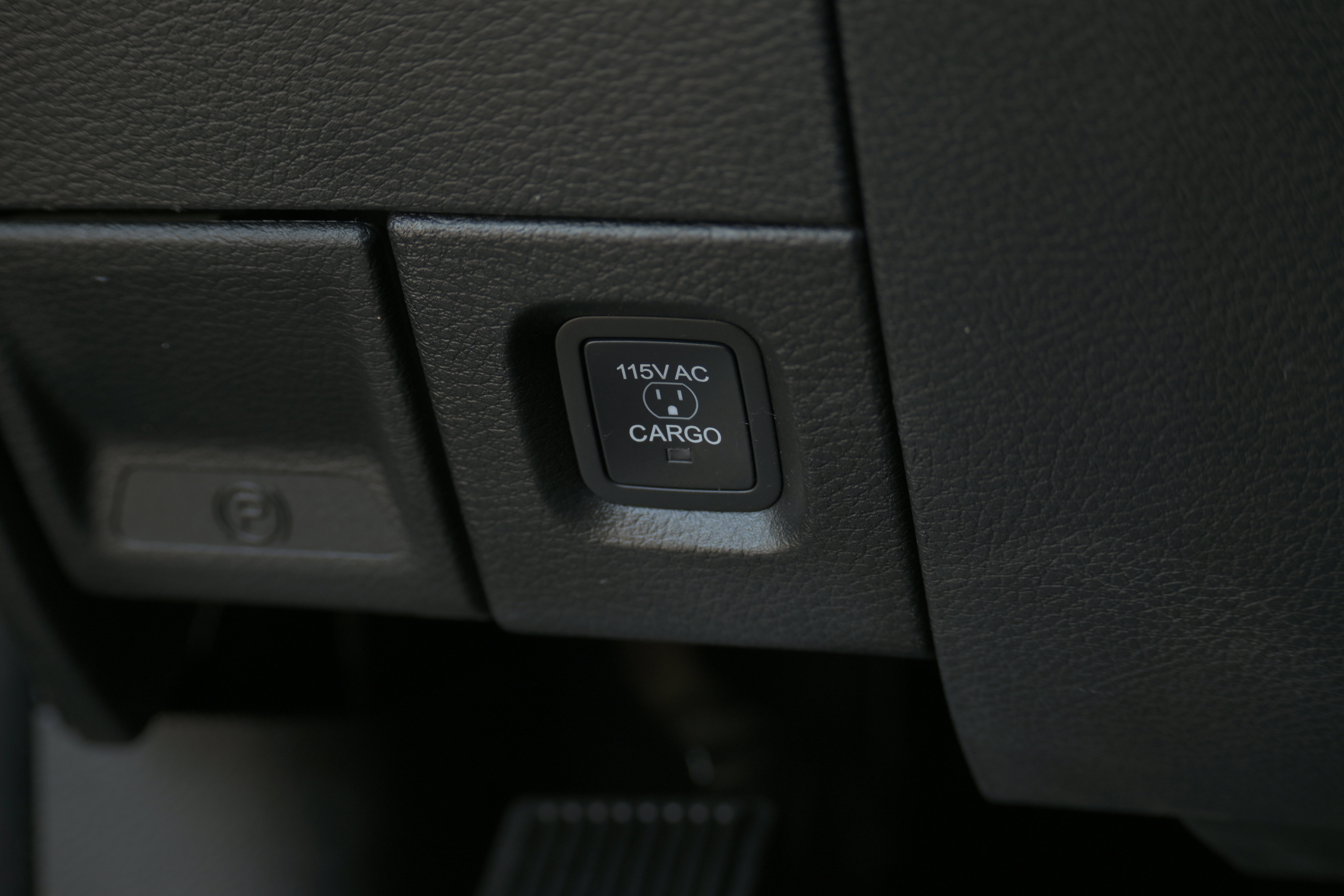 Used 2024 RAM 2500 Big Horn w/ Night Edition AWD/4WD image 20