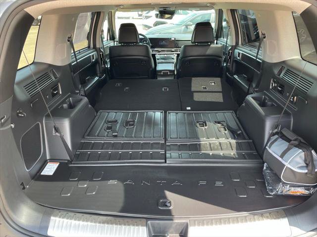Used 2025 Hyundai Santa Fe Limited image 40