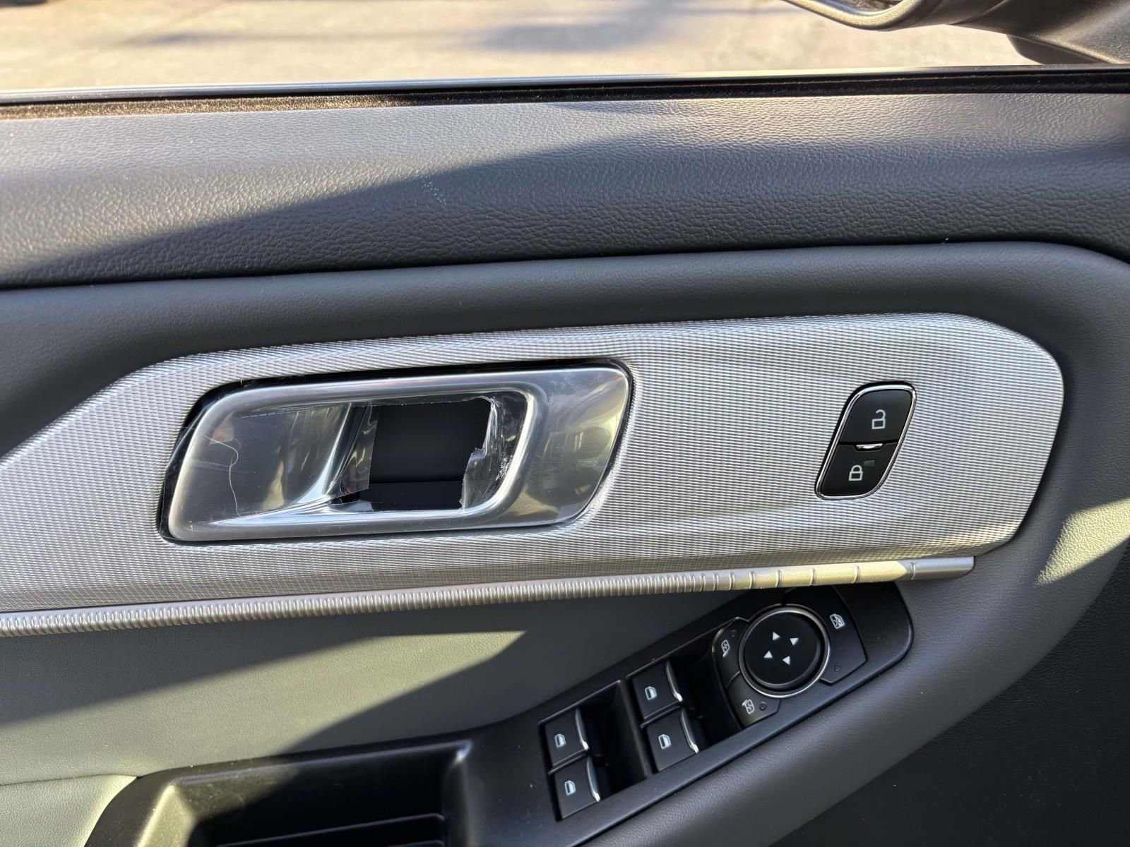 New 2026 Ford Explorer Active image 12