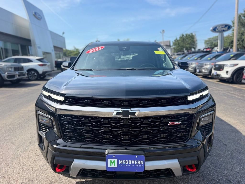 Used 2025 Chevrolet Traverse Z71 w/ Driver Confidence Package AWD/4WD image 11
