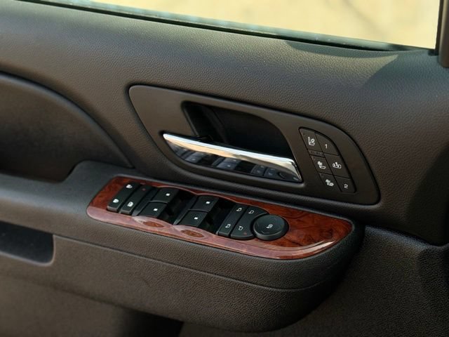 Used 2014 Chevrolet Tahoe LTZ AWD/4WD image 13