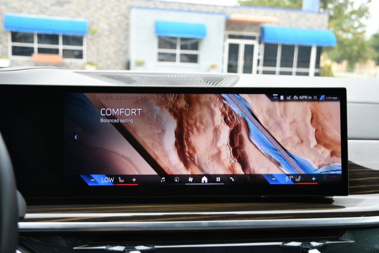 Used 2026 BMW X5 sDrive40i RWD image 23