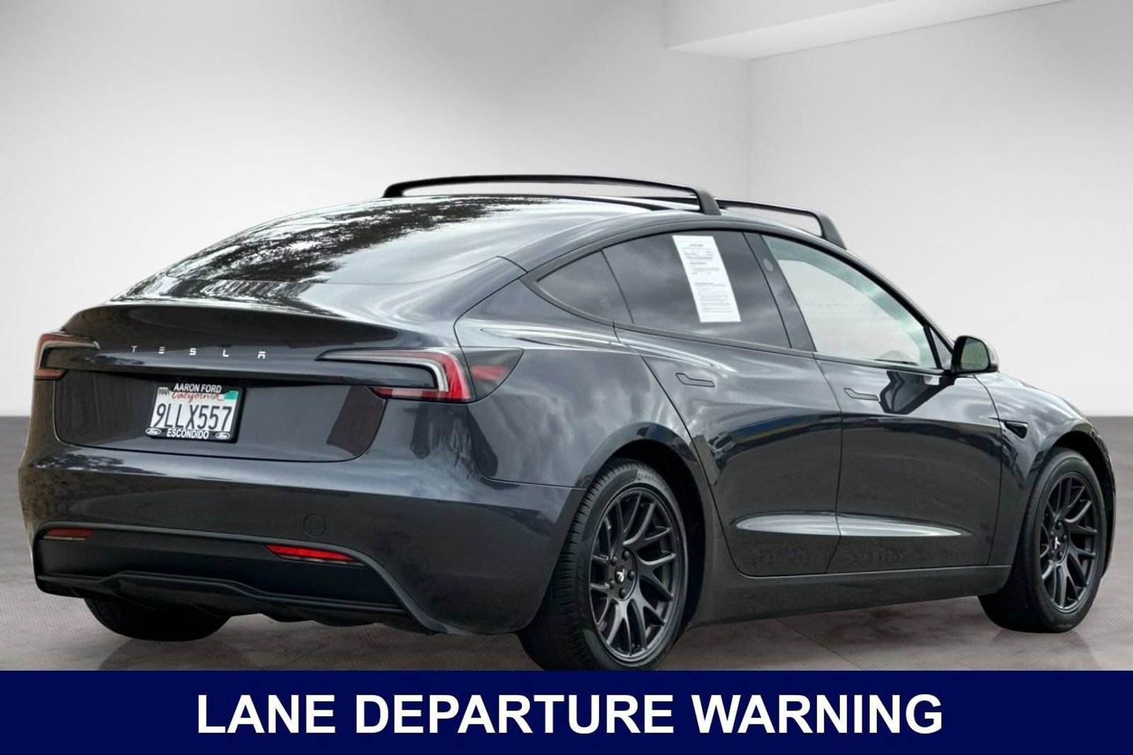 Used 2024 Tesla Model 3 Standard Range RWD image 5