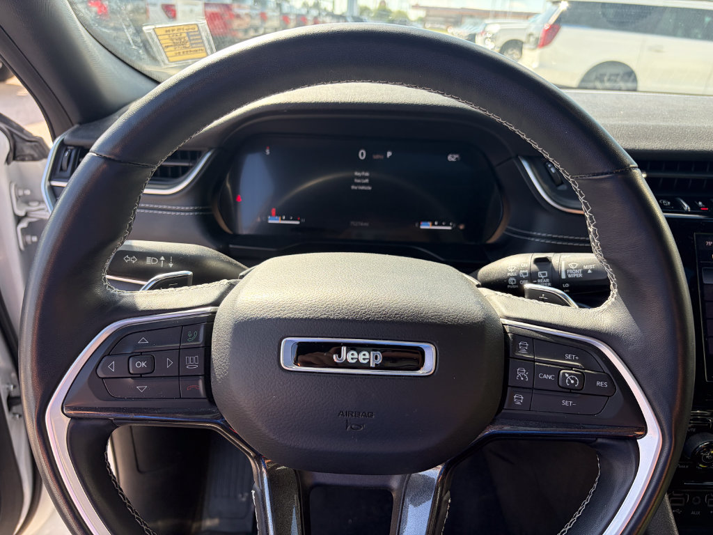 Used 2021 Jeep Grand Cherokee L Laredo AWD/4WD image 24