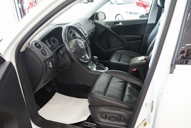 Used 2017 Volkswagen Tiguan Sport image 26