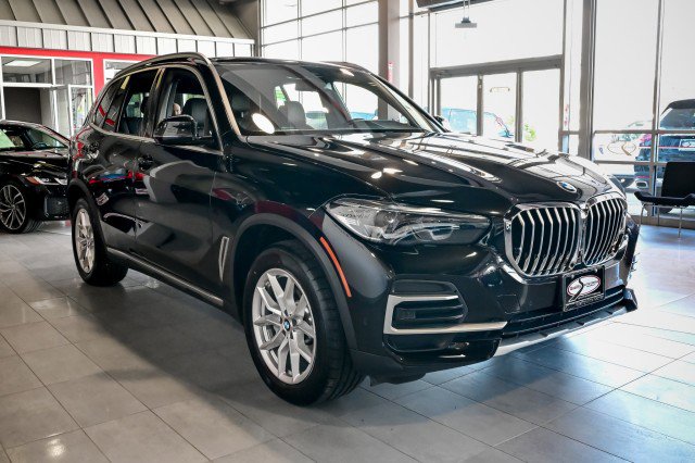 Used 2023 BMW X5 xDrive40i w/ Climate Comfort Package AWD/4WD image 3