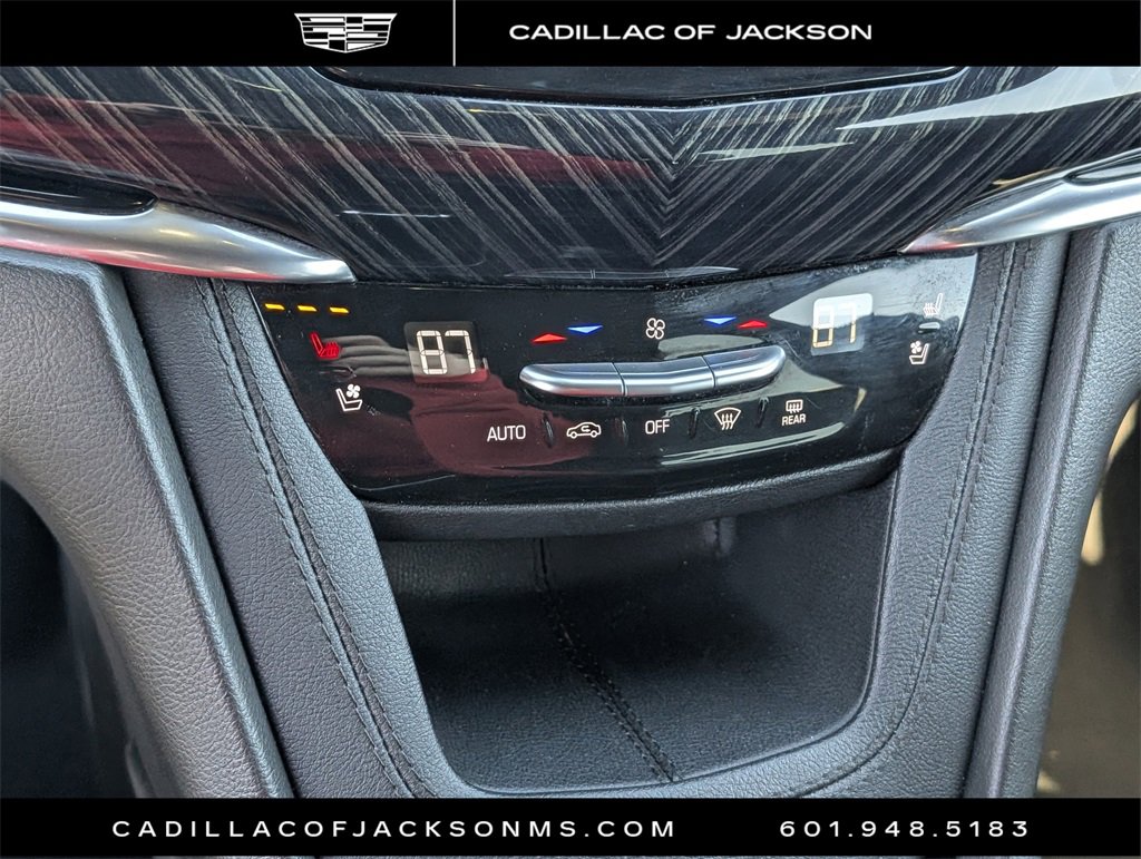 Certified 2023 Cadillac XT6 Premium Luxury image 19