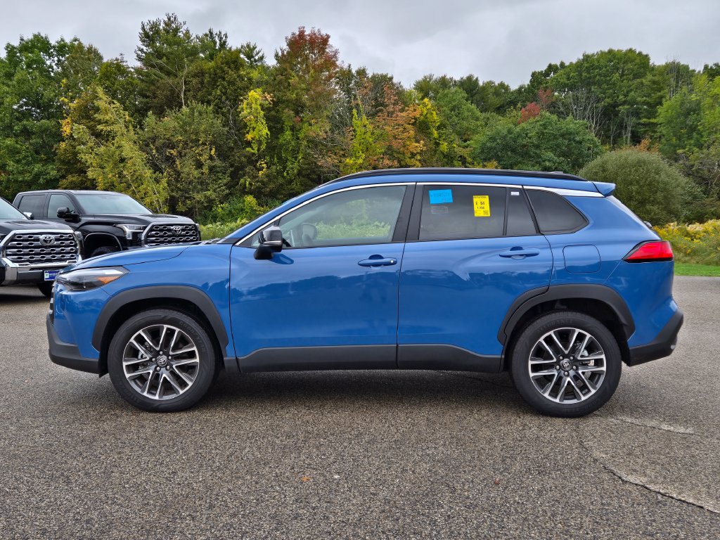 Used 2026 Toyota Corolla Cross XLE w/ Convenience Package AWD/4WD image 2
