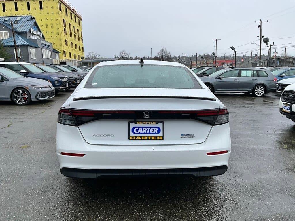 Used 2024 Honda Accord Sport image 7