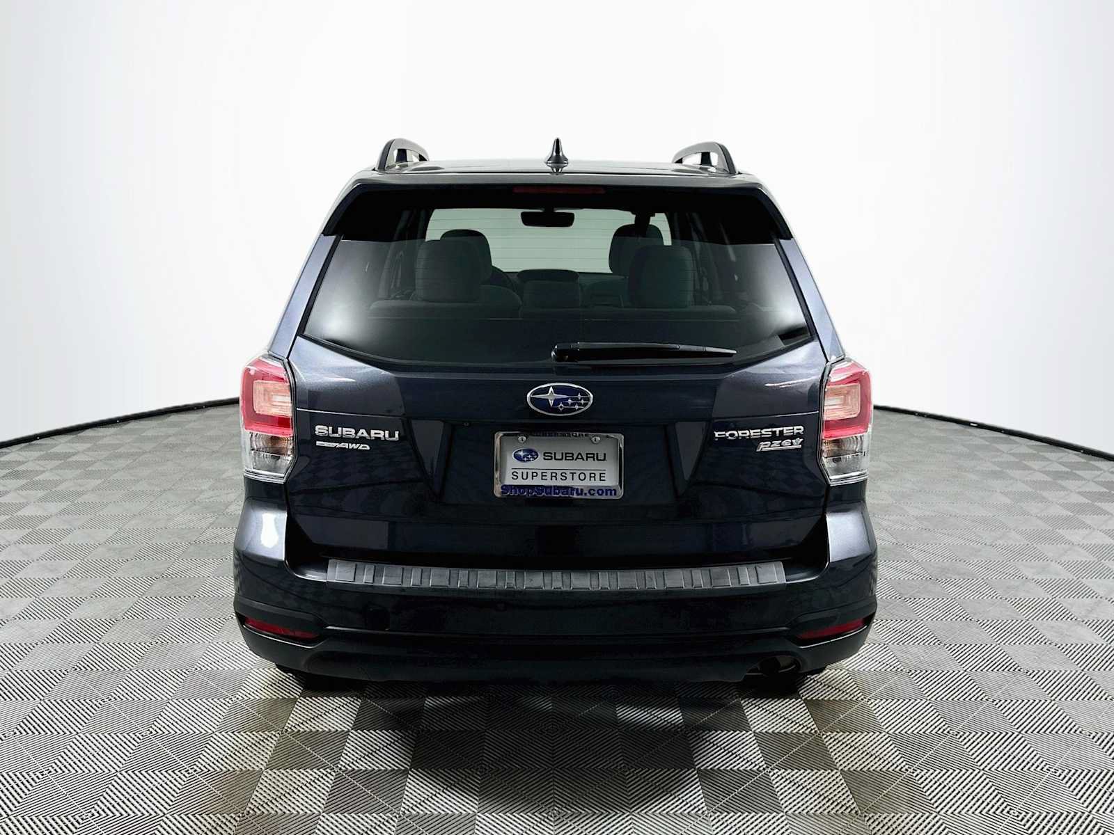 Used 2017 Subaru Forester 2.5i Premium AWD/4WD image 6