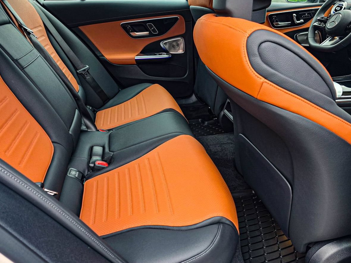 New 2026 Mercedes-Benz C 300 4MATIC Sedan image 34