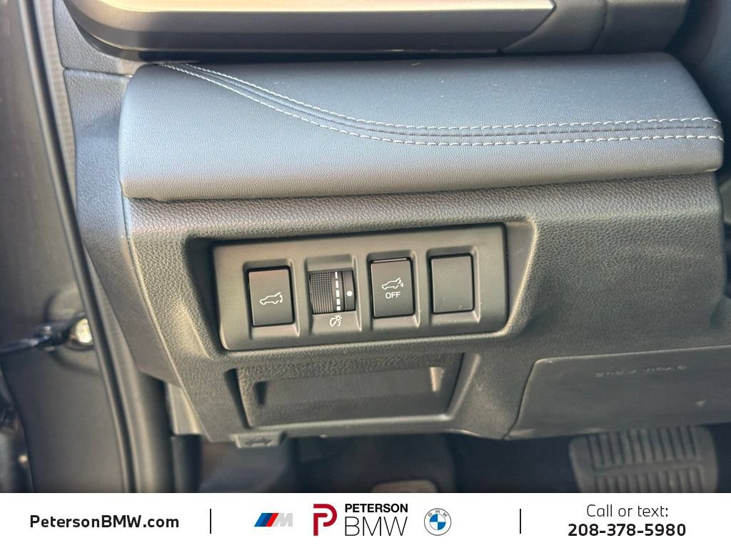Used 2025 Subaru Outback Touring AWD/4WD image 17