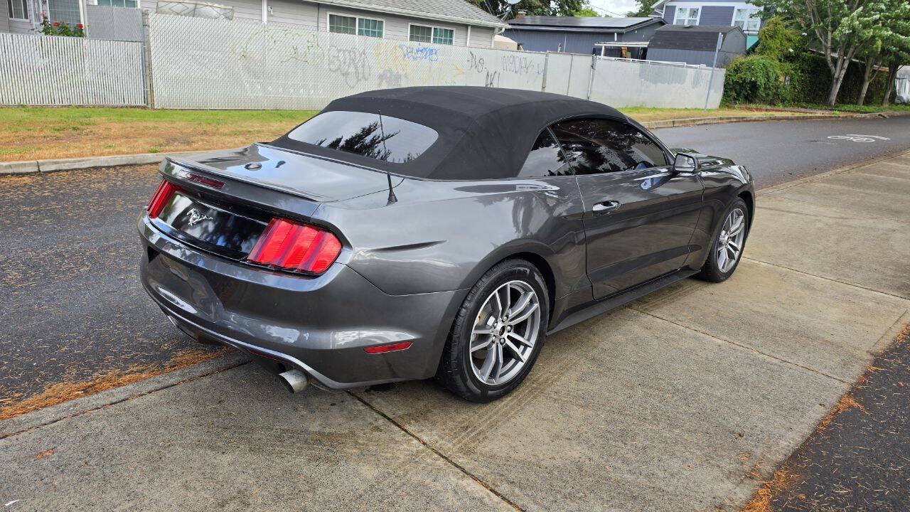 Used 2016 Ford Mustang Premium RWD image 5