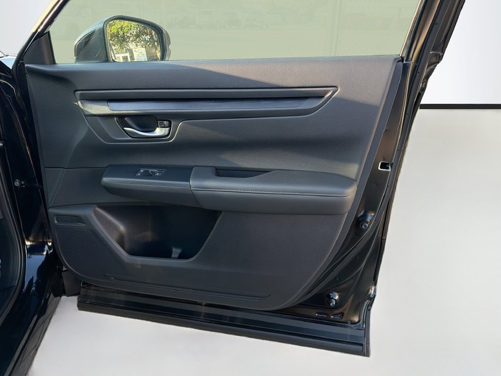 Certified 2025 Honda CR-V EX image 33
